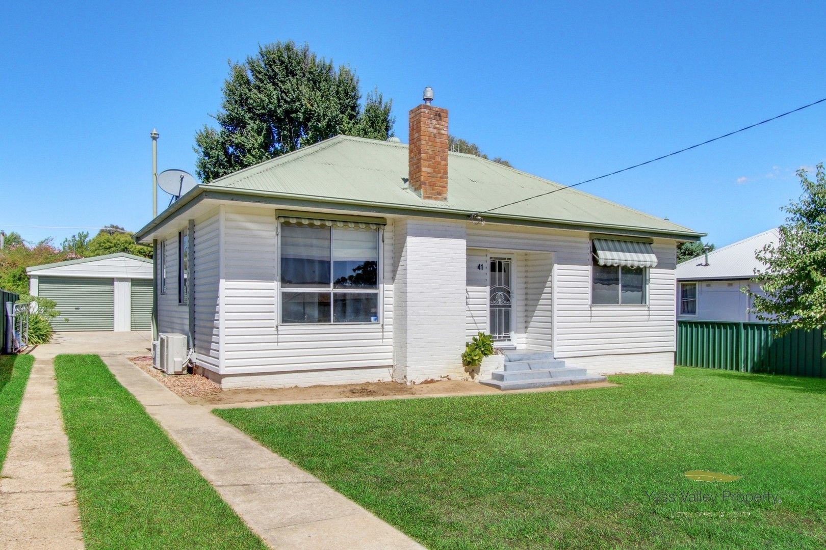 3 bedrooms House in 41 Pollux Street YASS NSW, 2582