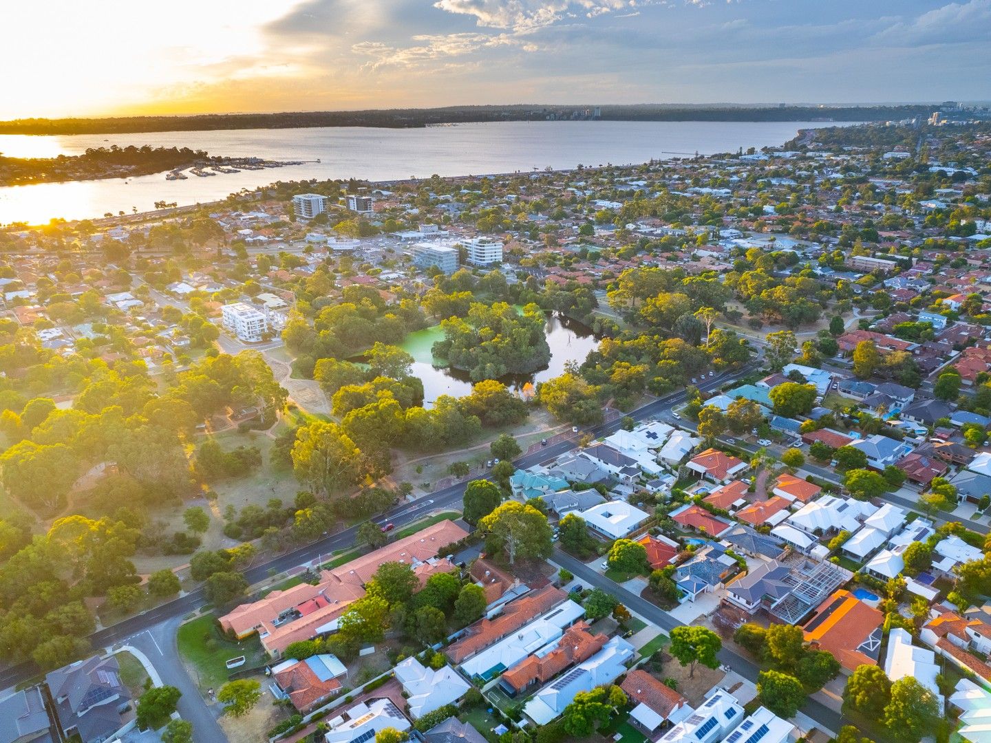 8B Bickley Crescent, Manning WA 6152, Image 0