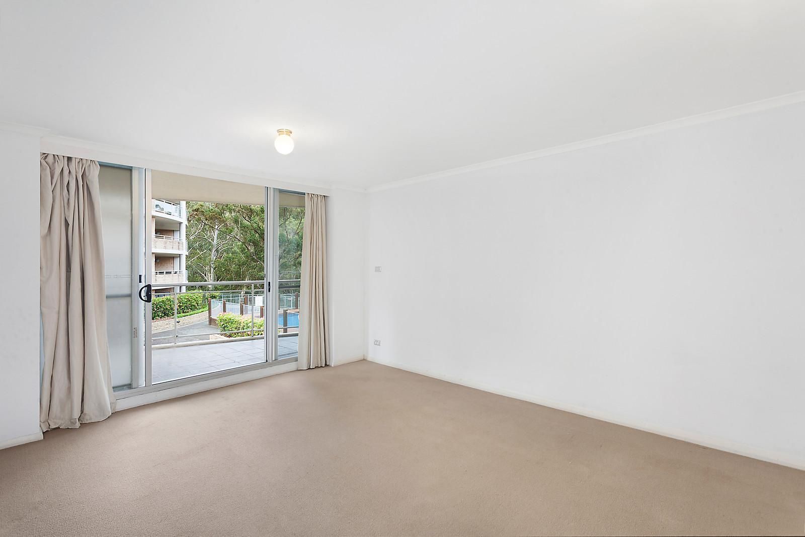 104/80 John Whiteway Drive, Gosford NSW 2250, Image 2