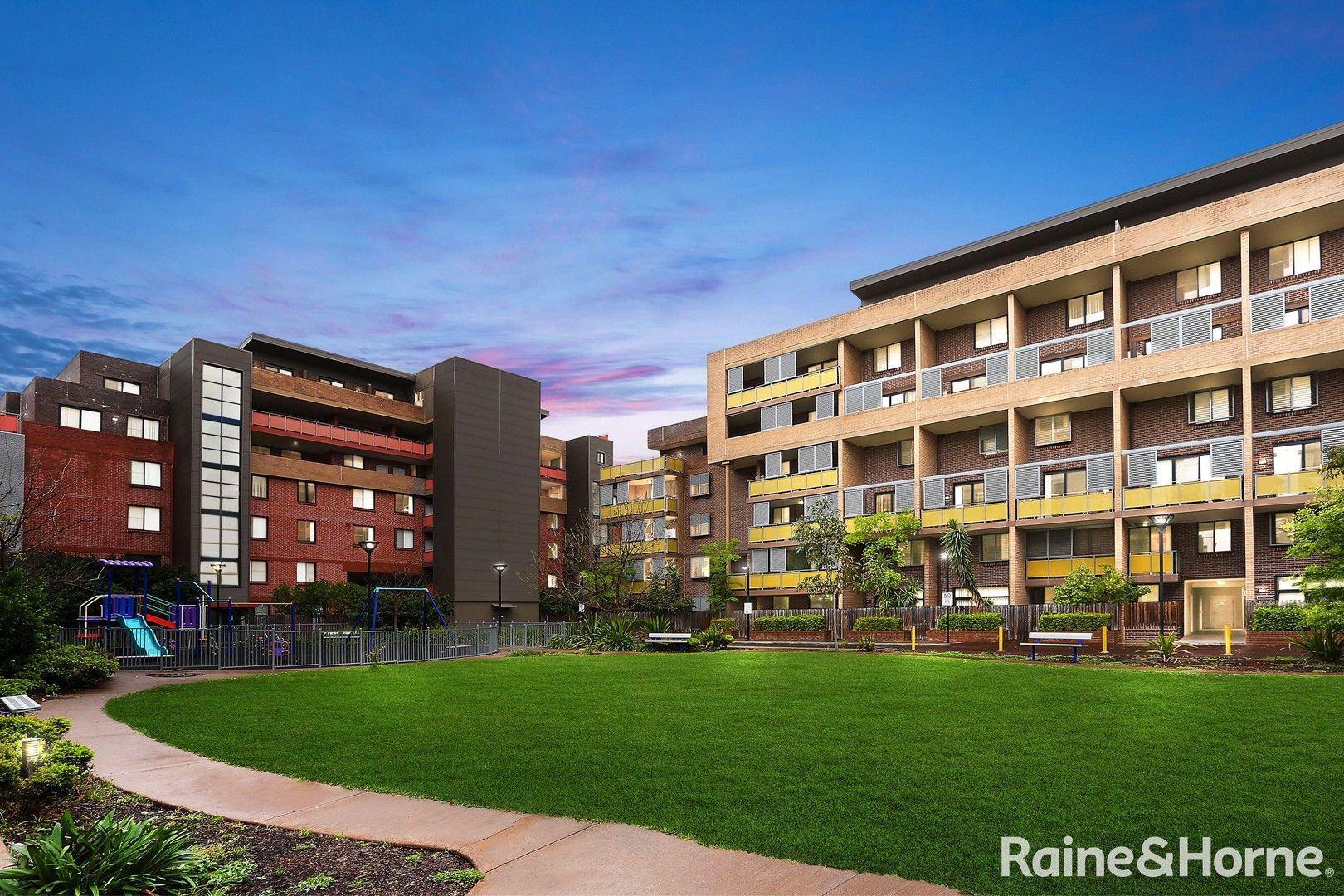 2 bedrooms Apartment / Unit / Flat in 401H/27-29 George Street NORTH STRATHFIELD NSW, 2137