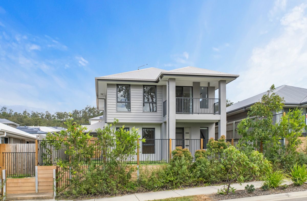 5 bedrooms House in 420 Grande Avenue SPRING MOUNTAIN QLD, 4300