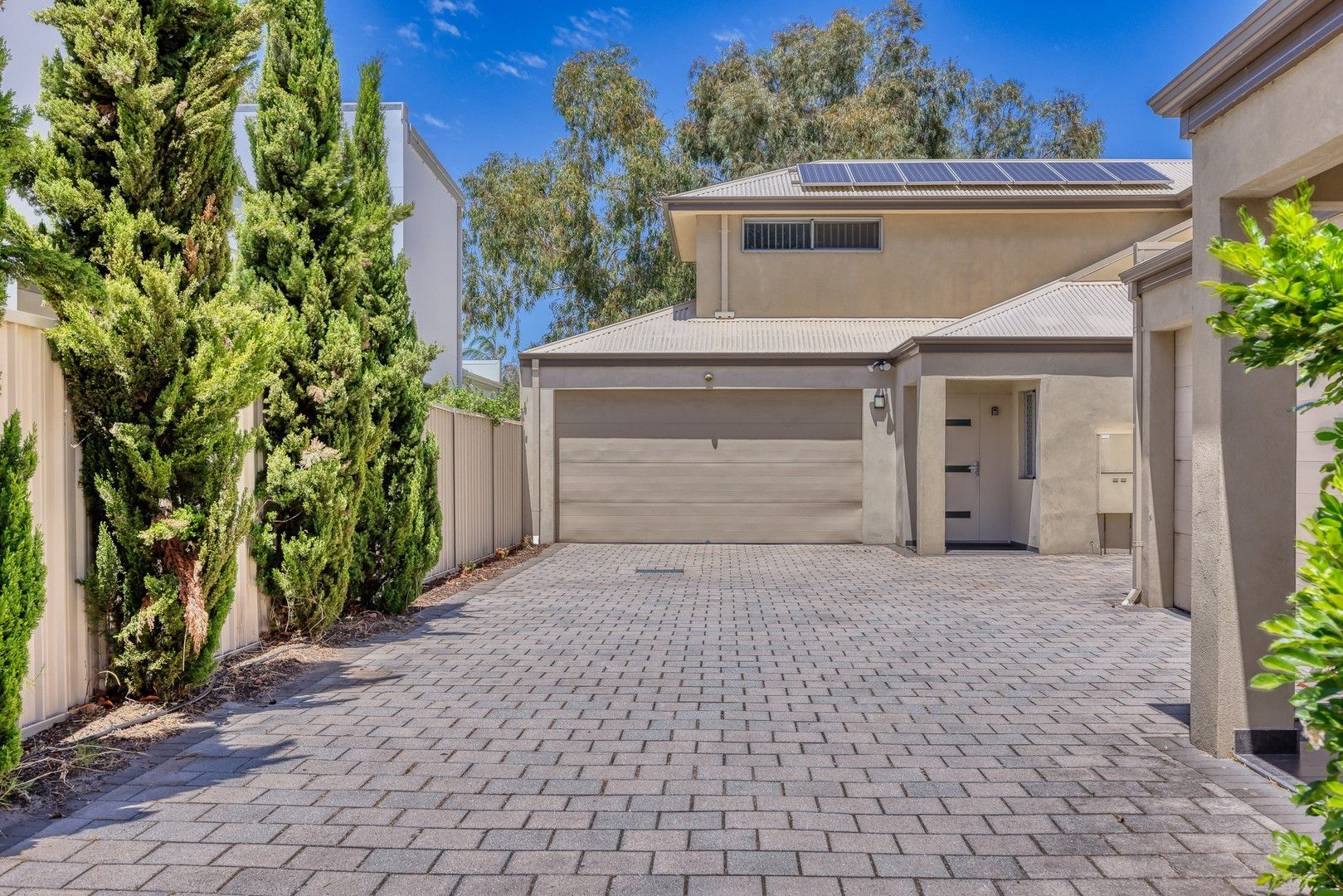 4 bedrooms Townhouse in 172B Leake Street BELMONT WA, 6104