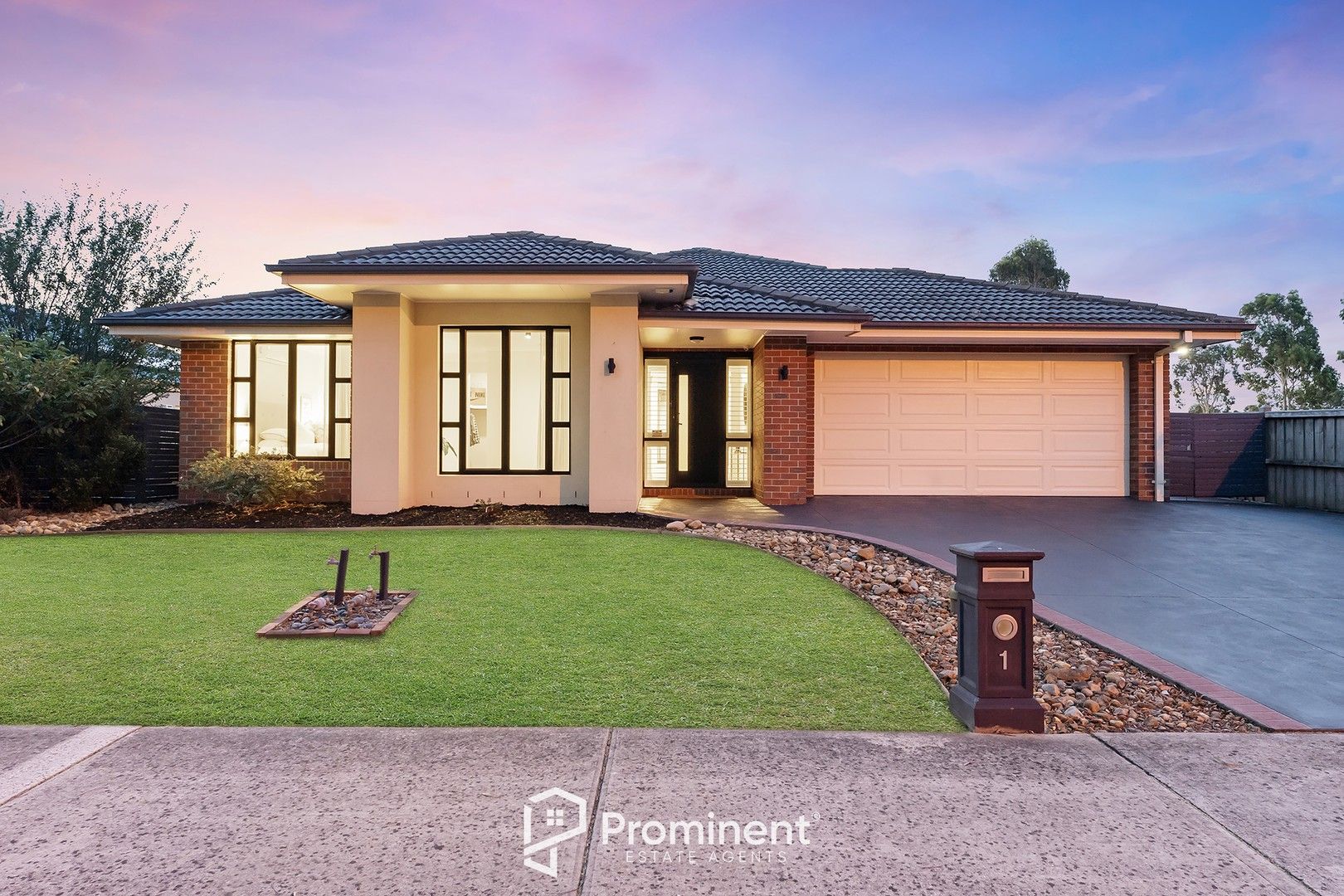 1 Duce Street, Cranbourne East VIC 3977, Image 0