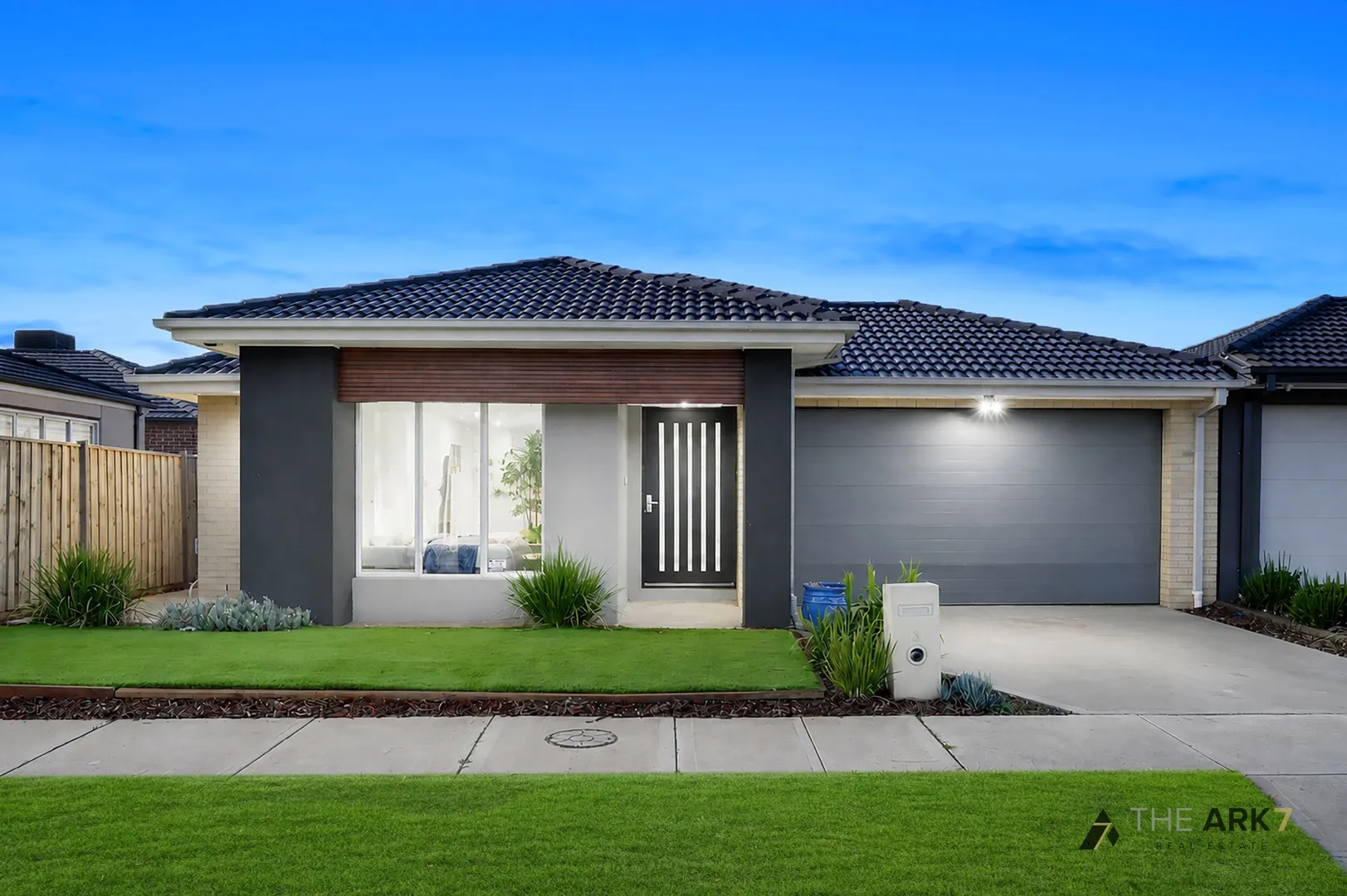 Modern Living in the Heart of Thornhill Park, Thornhill Park