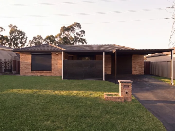 33 Cormorant Avenue, Hinchinbrook NSW 2168