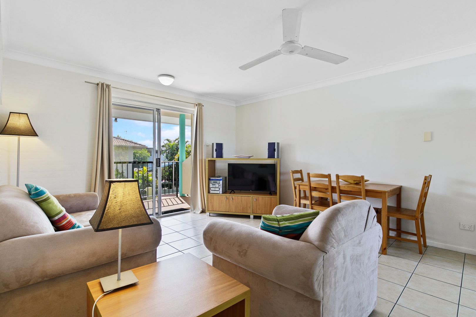 11/13-15 Ann Street, Torquay QLD 4655, Image 2