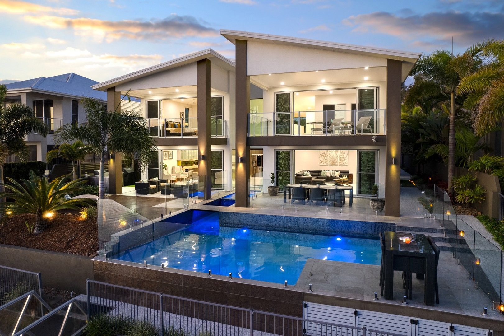 6 bedrooms House in 37 Westward Way COOMERA WATERS QLD, 4209