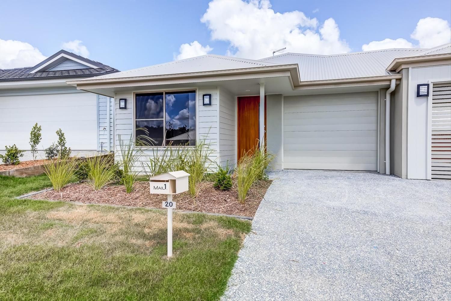 3 bedrooms House in 1/20 Heath Terrace PARK RIDGE QLD, 4125