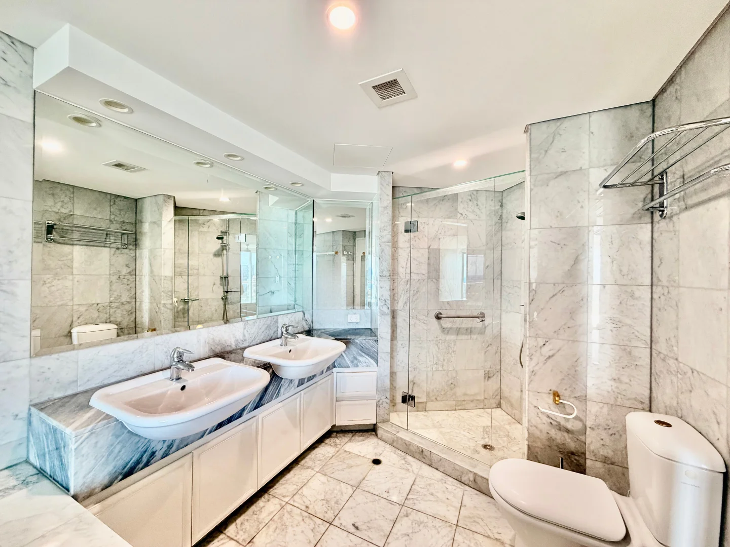 Additional image 15 of 202/75 Brighton Parade, Southport QLD 4215