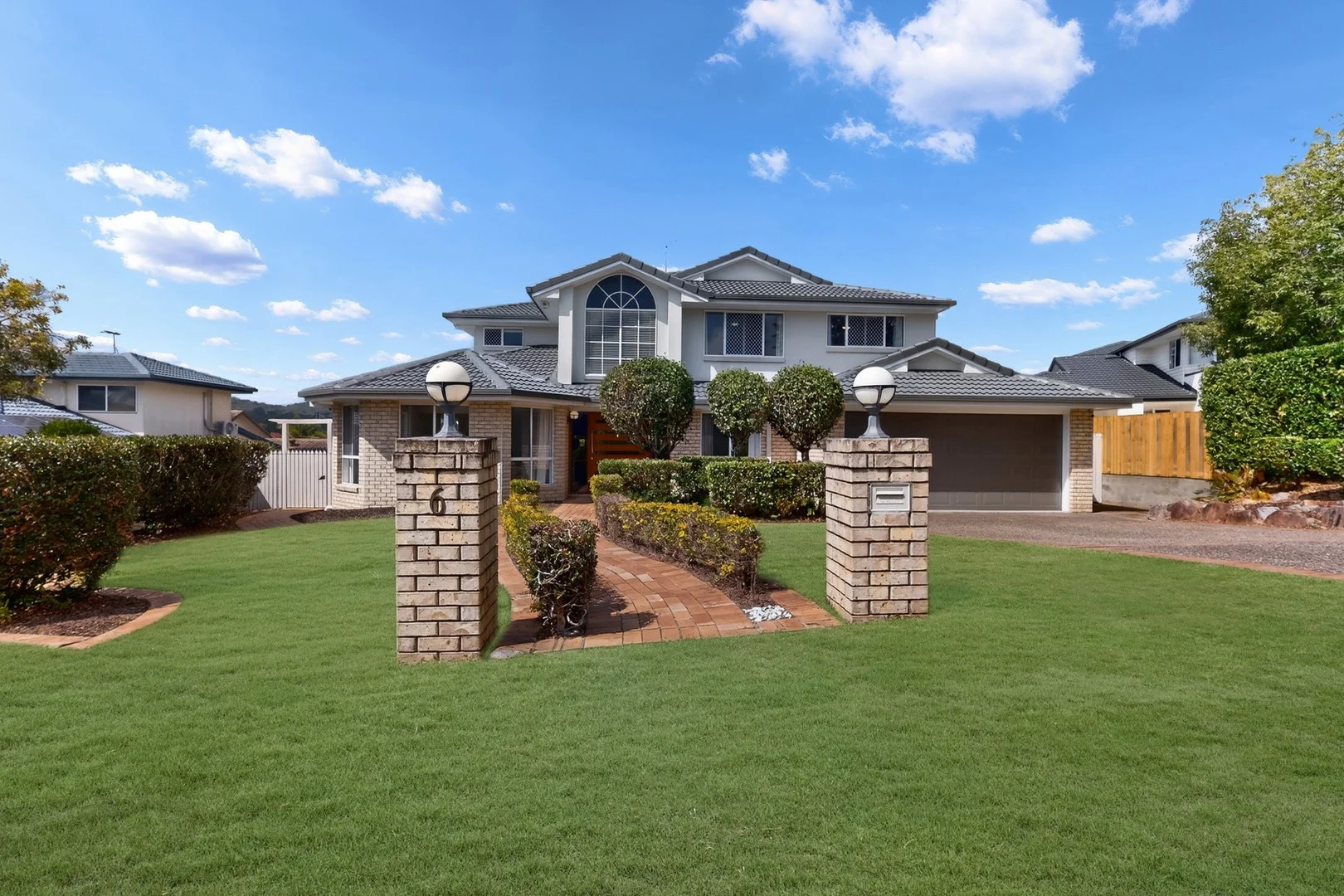 6 Hopetoun Close, Carindale QLD 4152