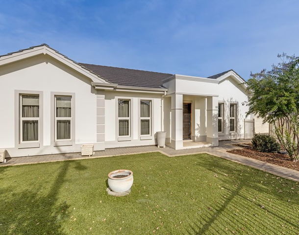 18 Third Avenue, Seaton SA 5023