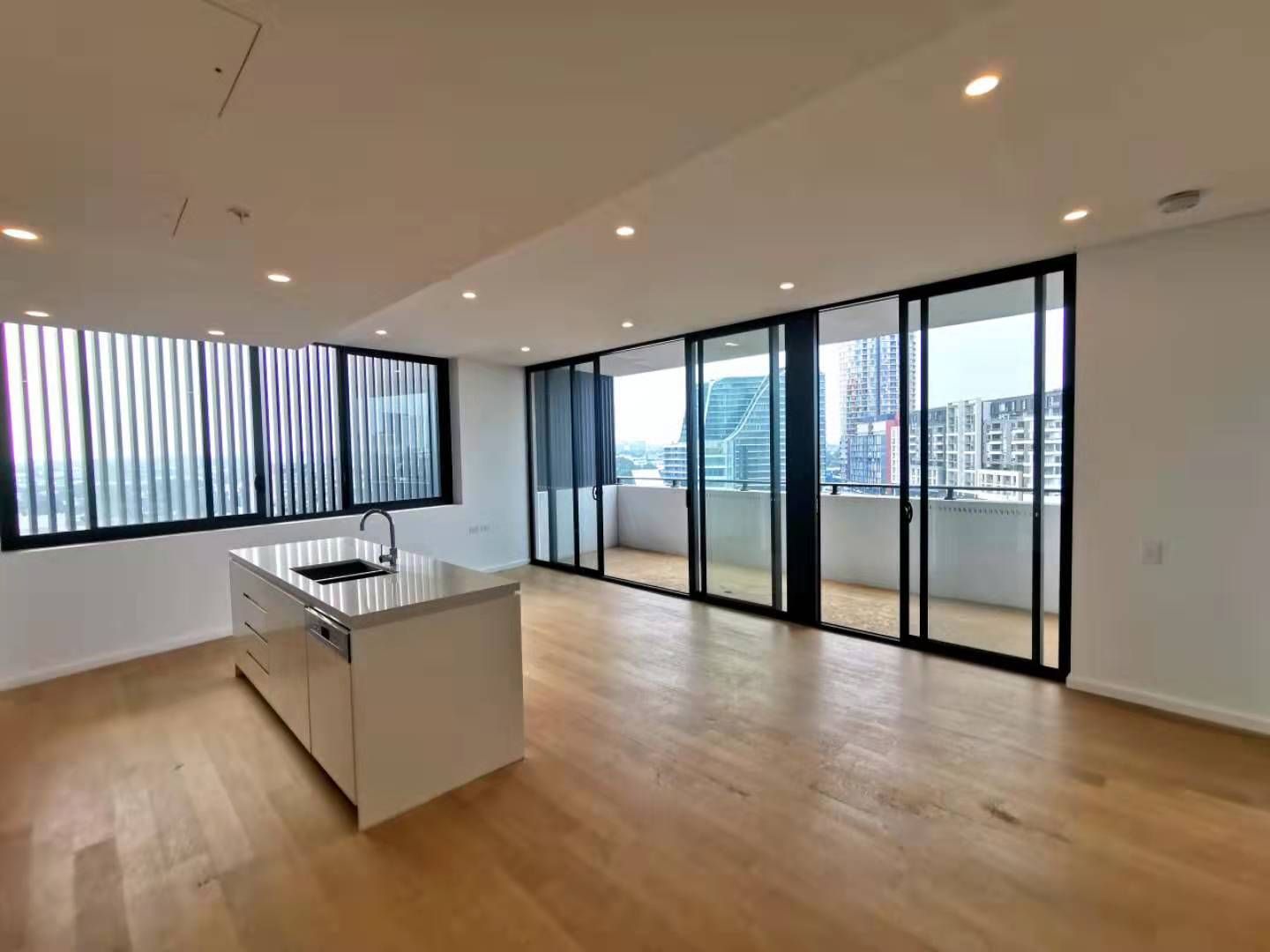 3 bedrooms Apartment / Unit / Flat in lvl6/6 Paul Street ZETLAND NSW, 2017