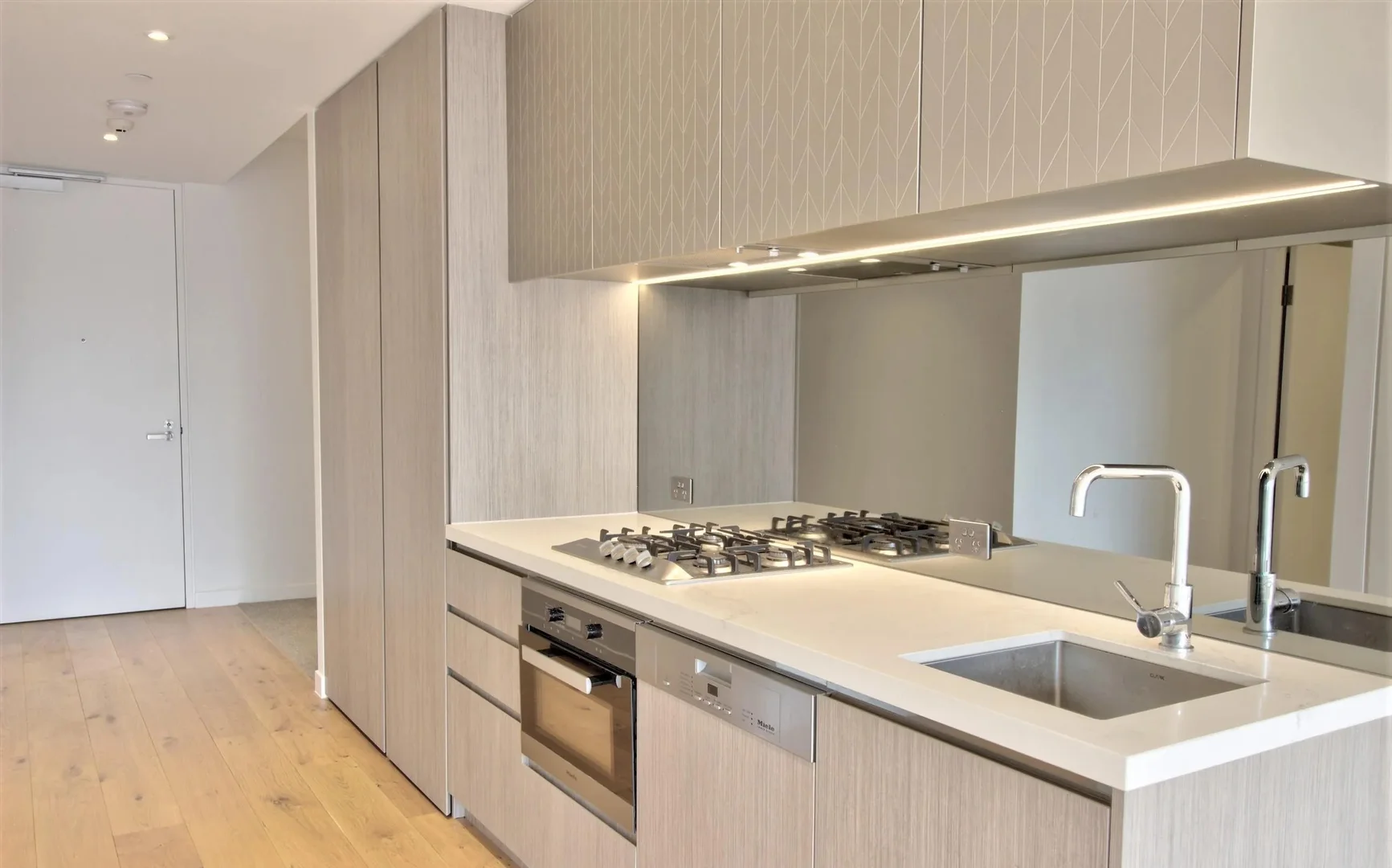 Additional image 3 of 518/225-235 Pacific Highway, North Sydney NSW 2060