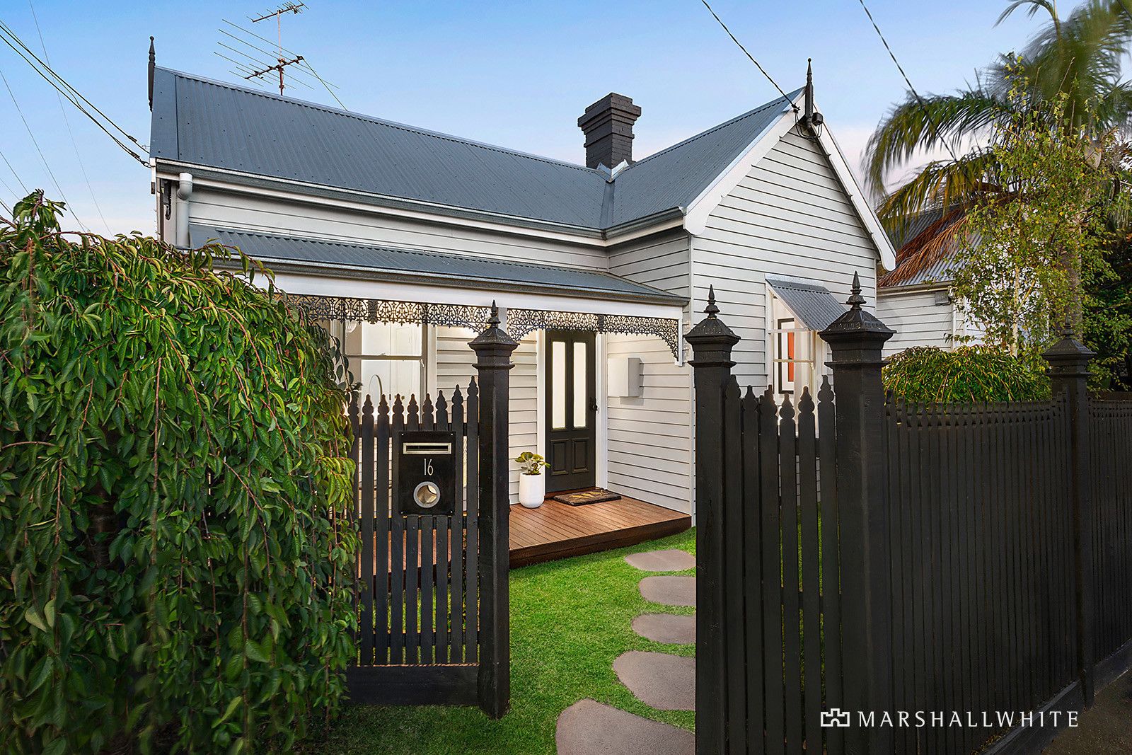 16 Budd Street, Brighton VIC 3186, Image 0