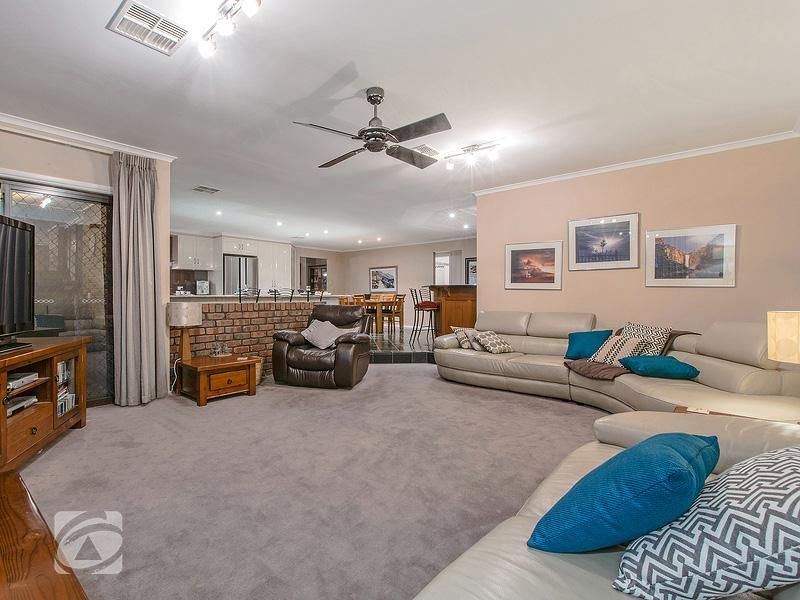 9 Bernacchi Court, Greenwith SA 5125, Image 2