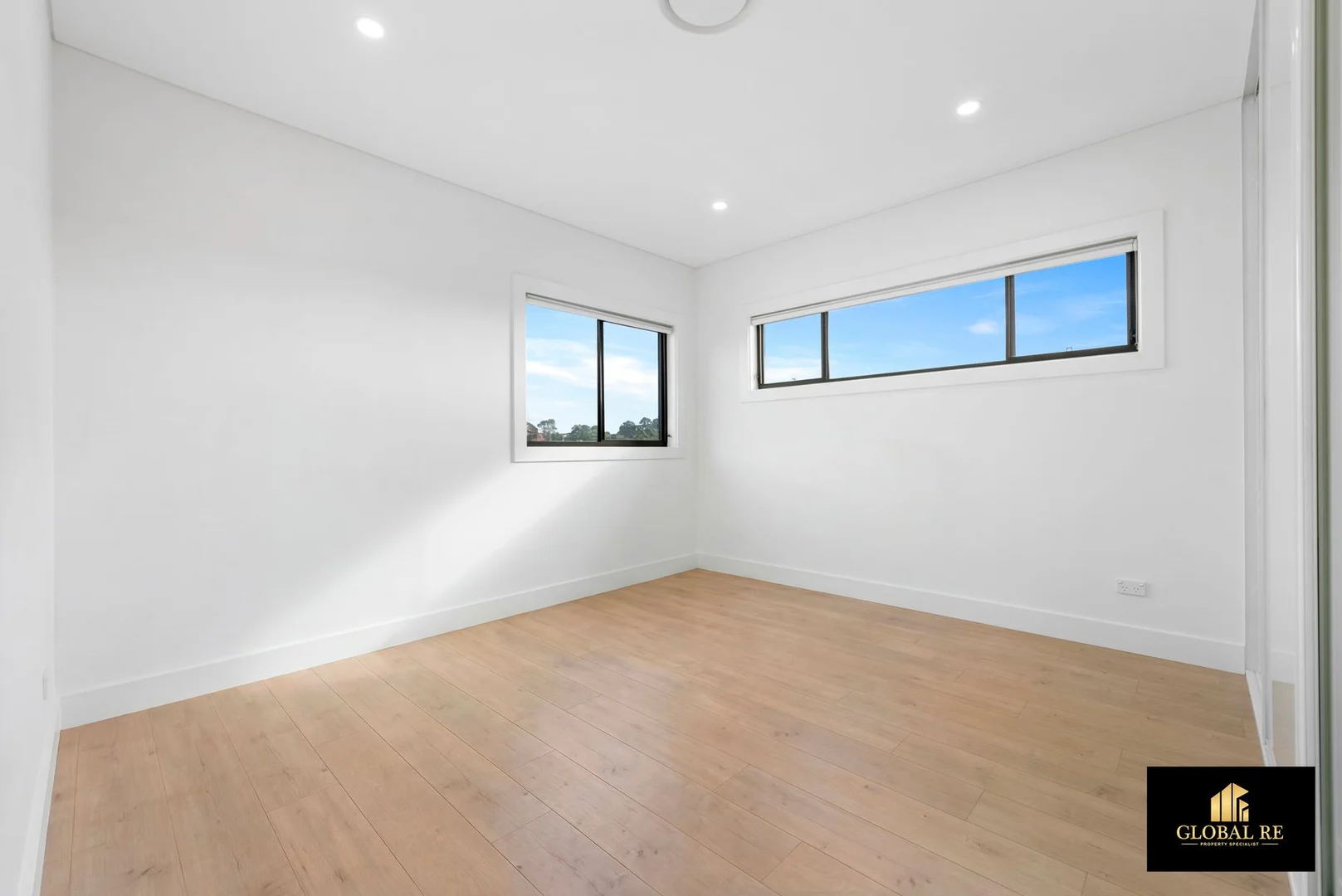 Additional image 29 of 29 & 29A Barlow Cres, Canley Heights NSW 2166