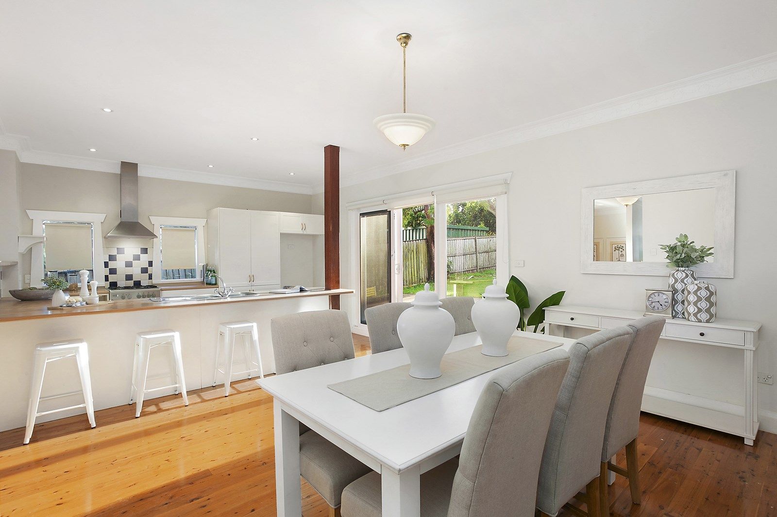 38 Homedale Crescent, Connells Point NSW 2221, Image 2