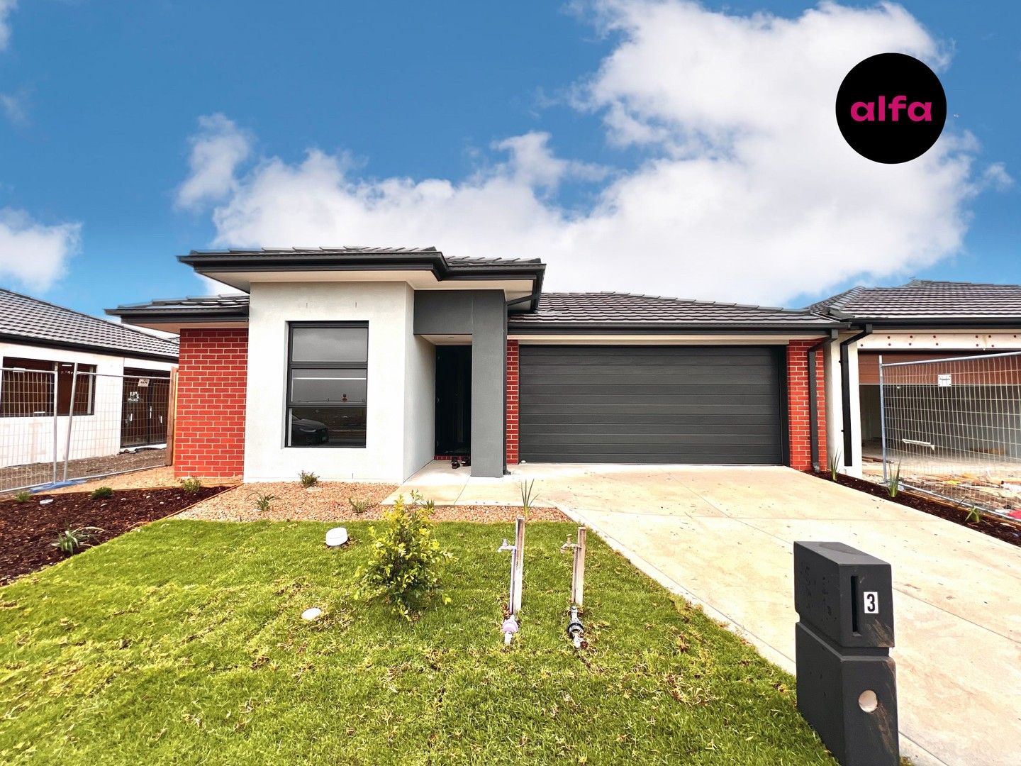 4 bedrooms House in 3 Bronwyn Way WYNDHAM VALE VIC, 3024