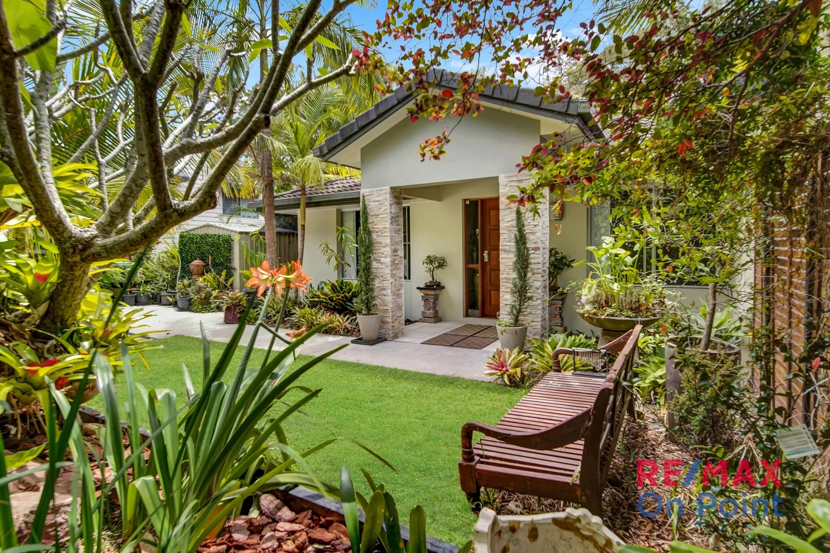 8 Mooroondu Street, Coochiemudlo Island QLD 4184