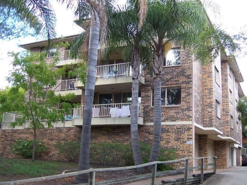 2 bedrooms Apartment / Unit / Flat in 11/61-63 Lane Street WENTWORTHVILLE NSW, 2145