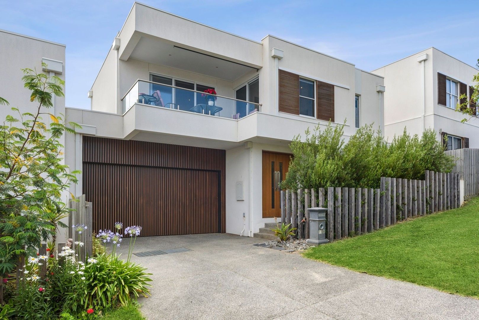 3 bedrooms Townhouse in 11B Lookout Road OCEAN GROVE VIC, 3226
