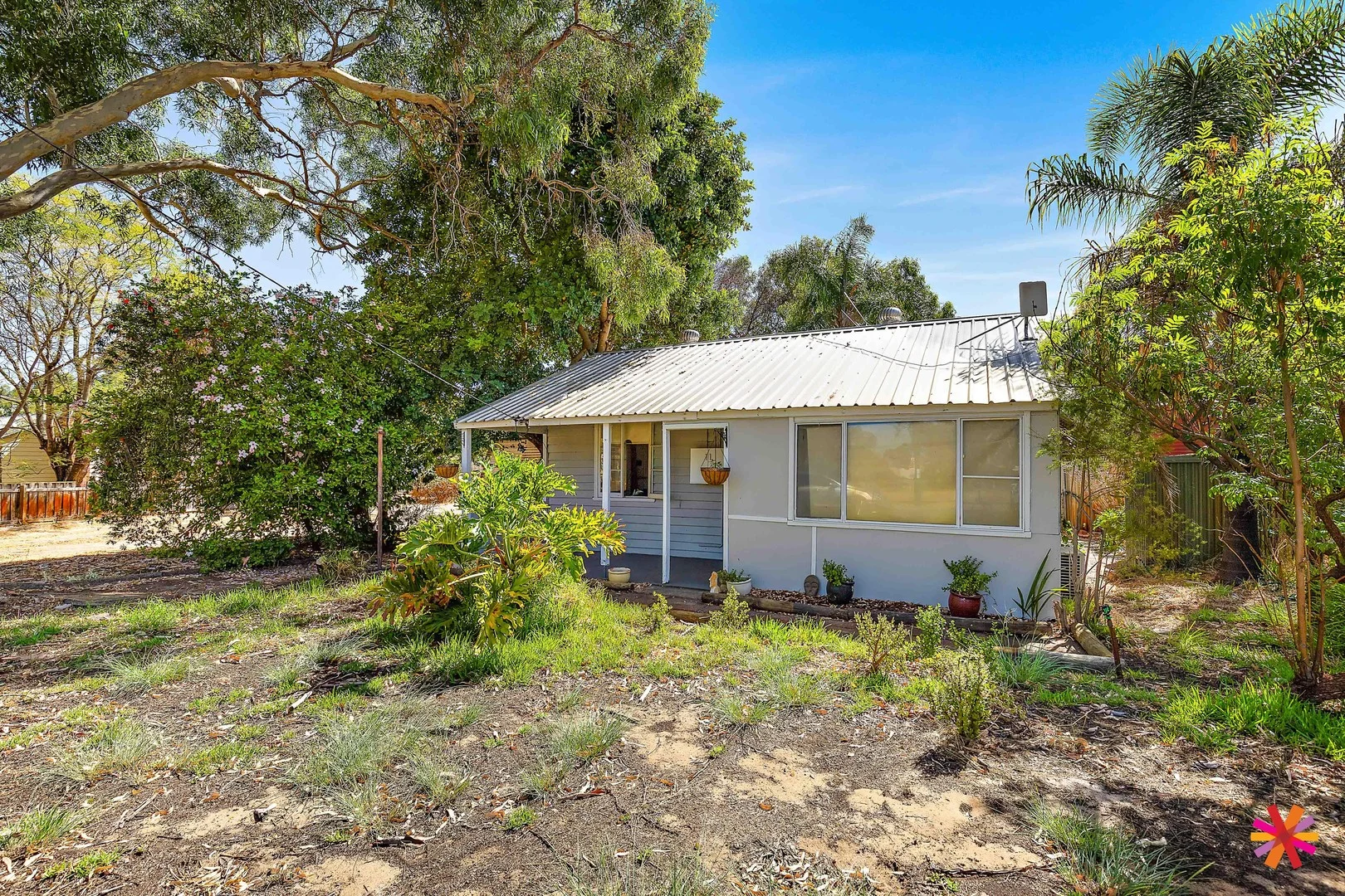 Primary image of 31 Mandogalup Road, Mandogalup WA 6167