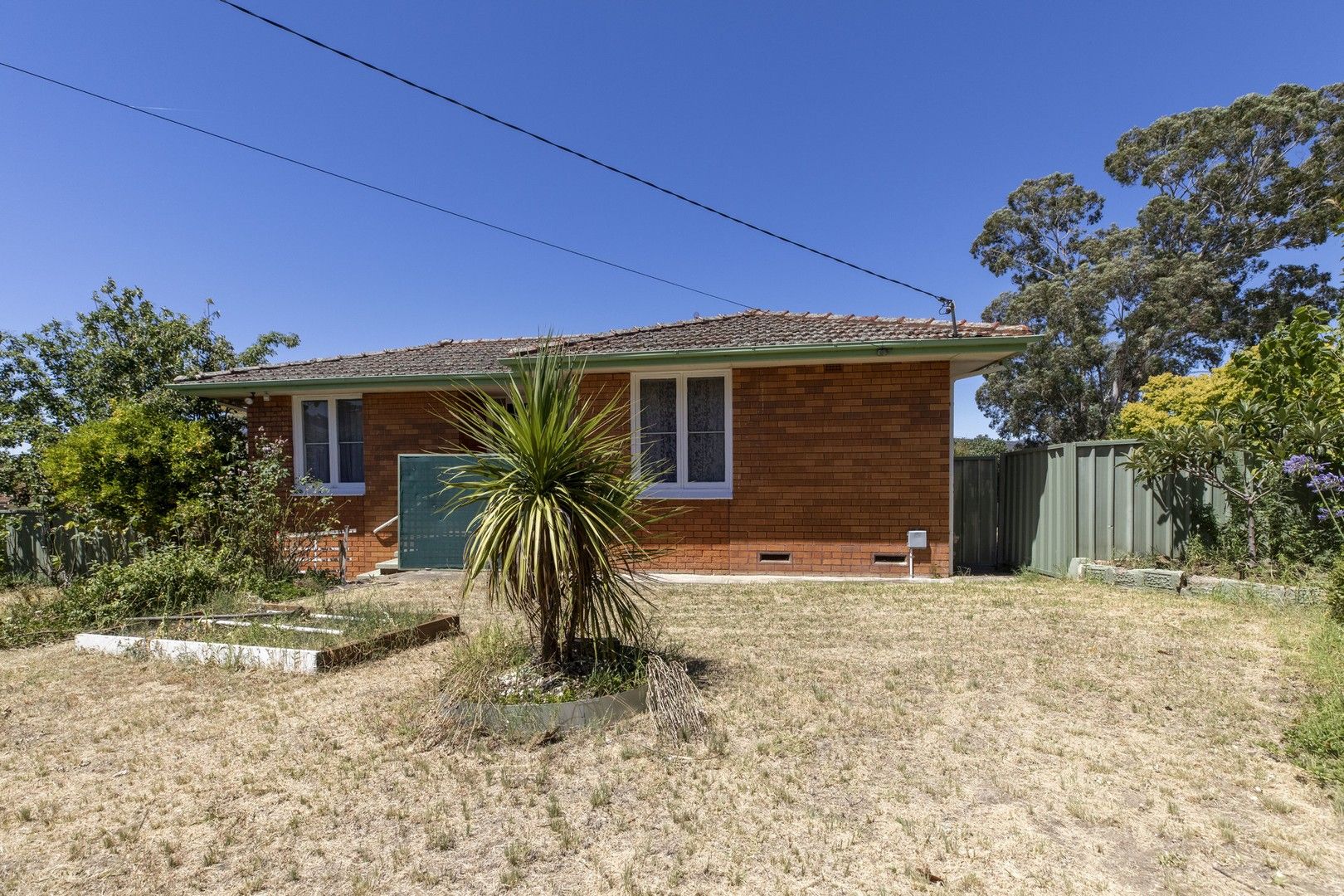 3 bedrooms House in 136 Donald Road QUEANBEYAN NSW, 2620