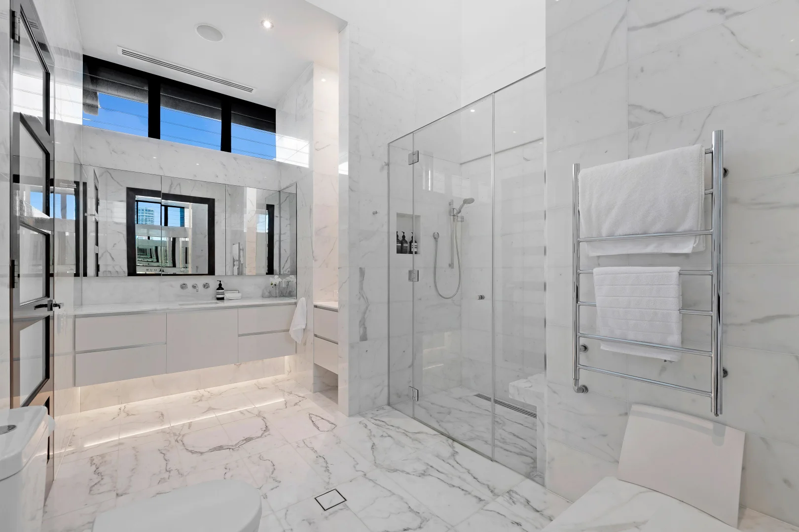 Additional image 28 of 22 Admiralty Drive, Paradise Waters QLD 4217