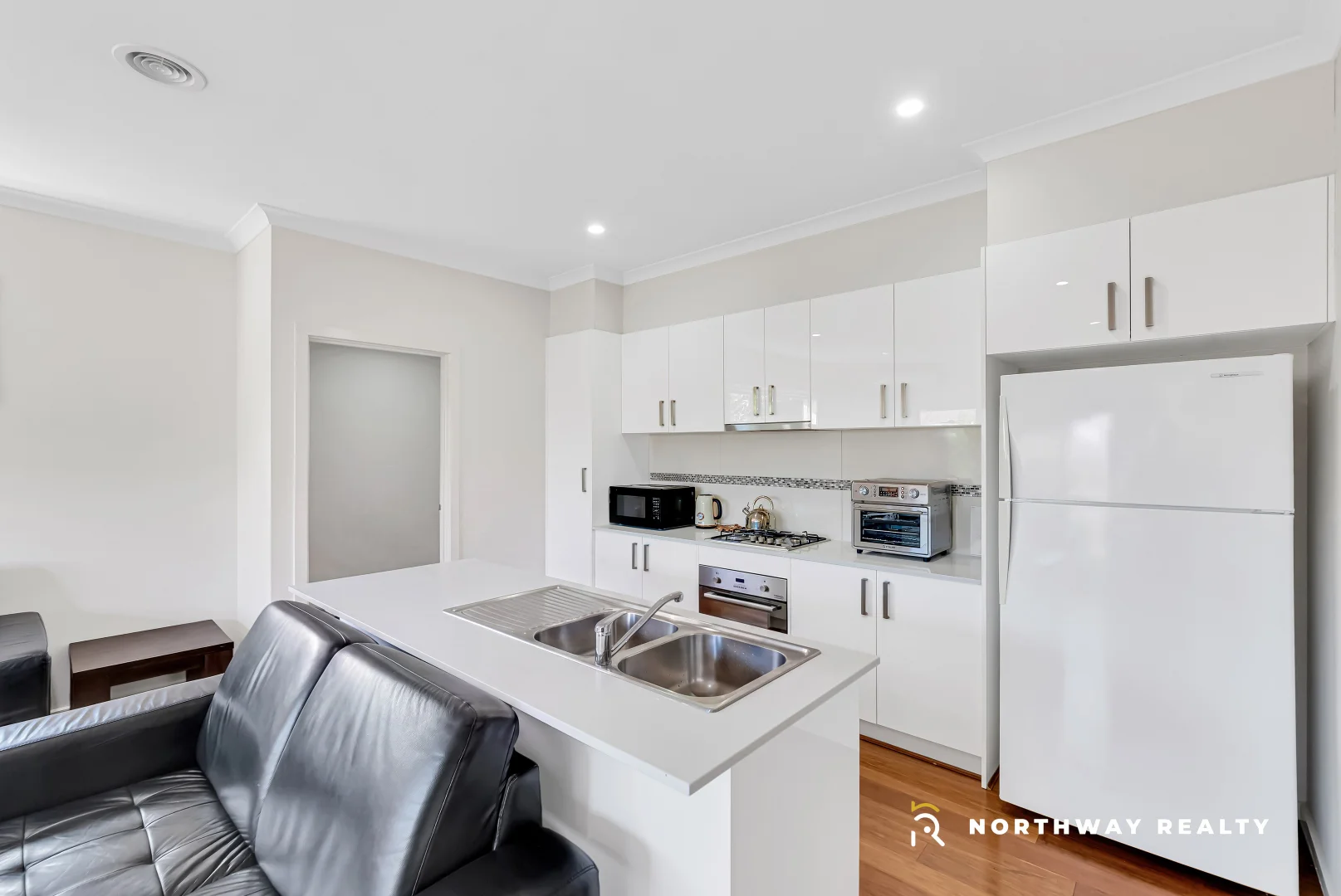 Additional image 3 of 4/31 Hanson Road, Craigieburn VIC 3064