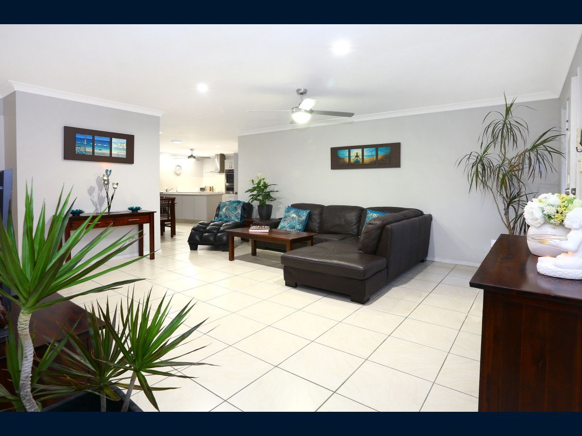 13/136 Pacific Pines Boulevard, Pacific Pines QLD 4211