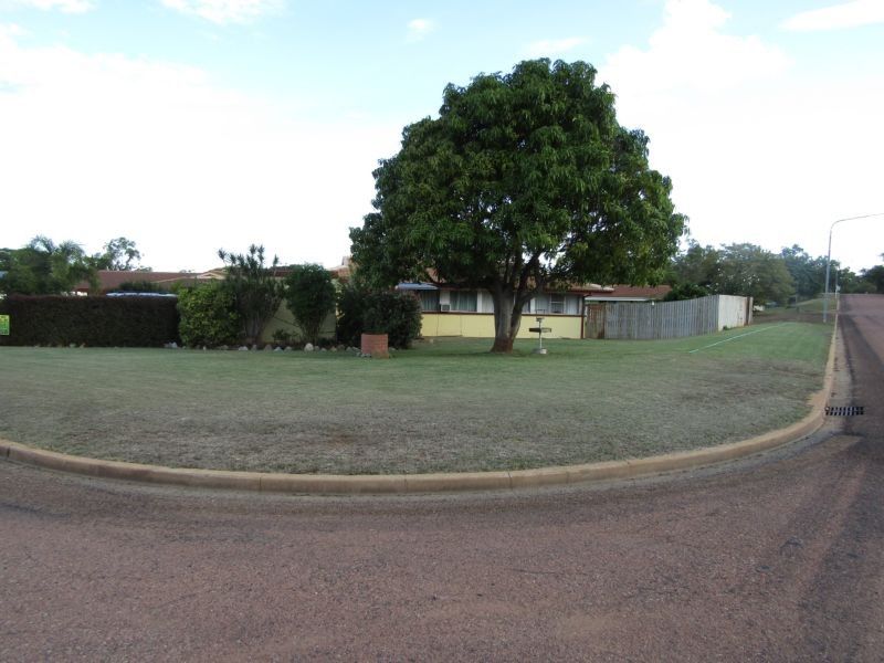 2 Geranium Court, Greenvale QLD 4816