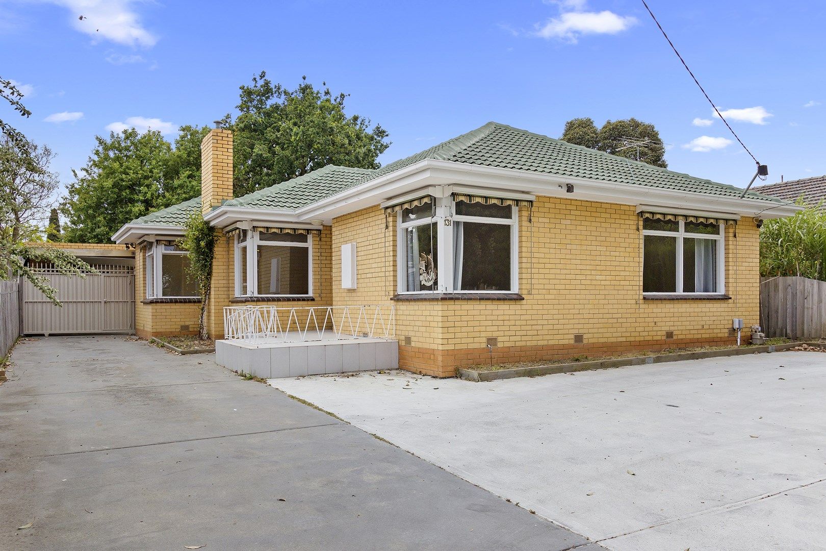 131 Mahoneys Road, Forest Hill VIC 3131, Image 0
