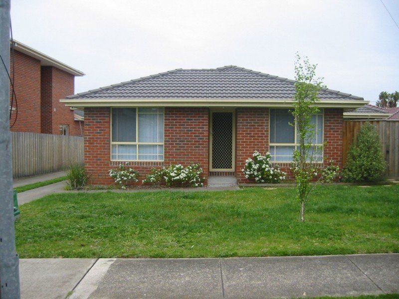 2 bedrooms Apartment / Unit / Flat in 1/17 Gordon Avenue OAKLEIGH EAST VIC, 3166