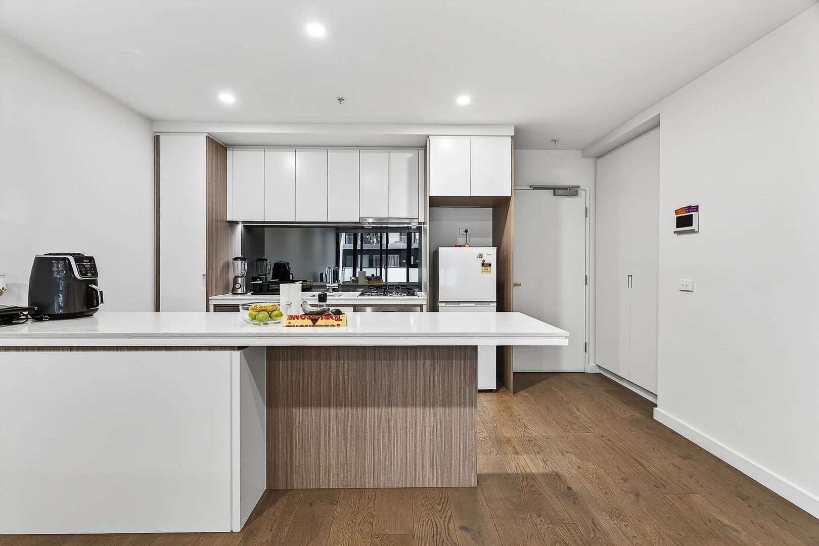 Additional image 7 of 711/600 Doncaster Road, Doncaster VIC 3108