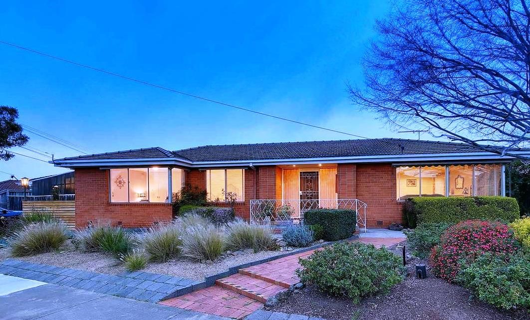 1 Greenacre Grove, Gladstone Park Property History & Address Research Domain