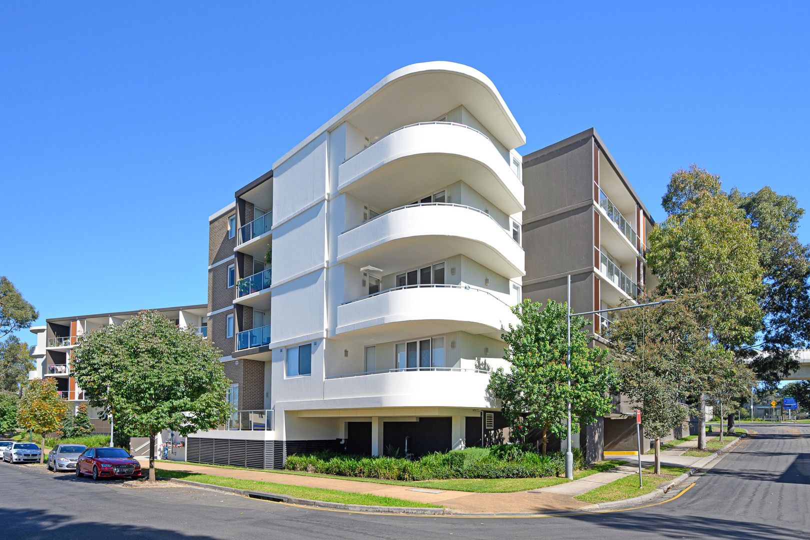 2 bedrooms Apartment / Unit / Flat in 306/2 Bellcast Road ROUSE HILL NSW, 2155