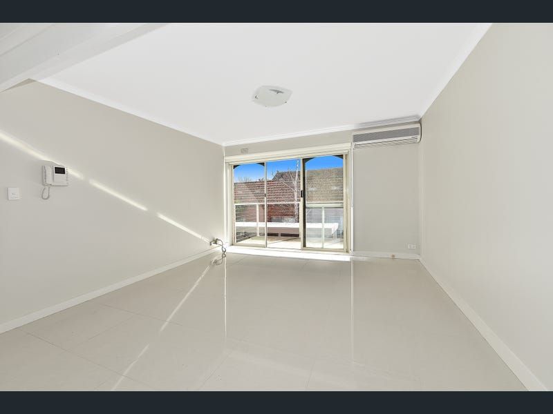 2 bedrooms Apartment / Unit / Flat in 3/41 Bowen St MOONEE PONDS VIC, 3039