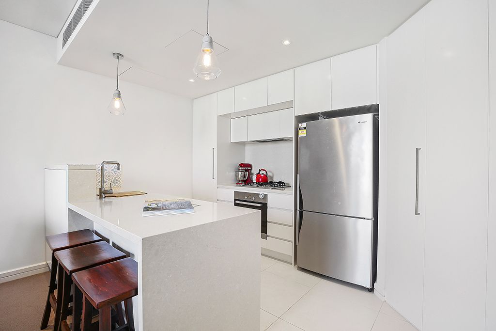 504/38 Peninsula Drive, Breakfast Point NSW 2137, Image 2