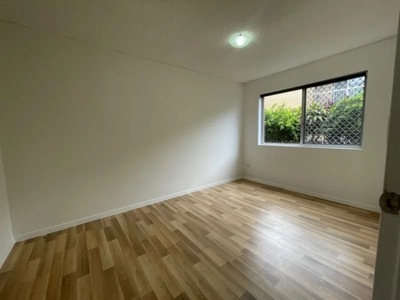 Primary image of 3/31 Frank Street, Labrador QLD 4215