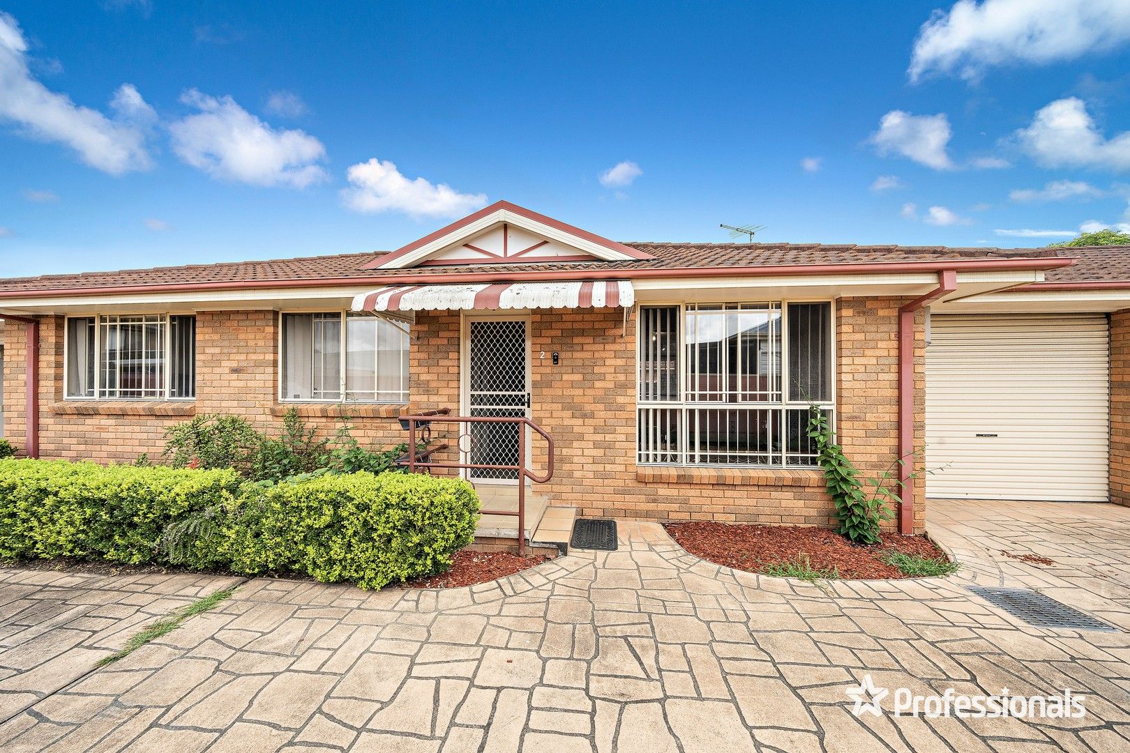 2/114 Gibson Avenue, Padstow NSW 2211, Image 0