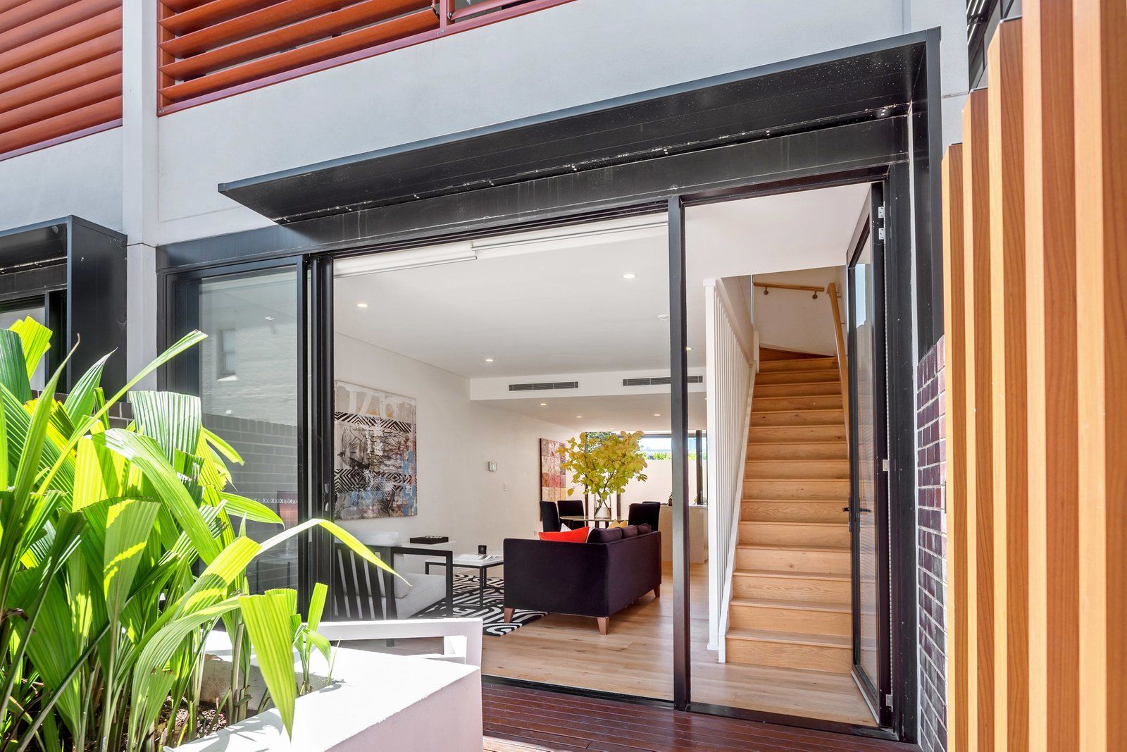3 bedrooms Terrace in 6 Barr Street CAMPERDOWN NSW, 2050