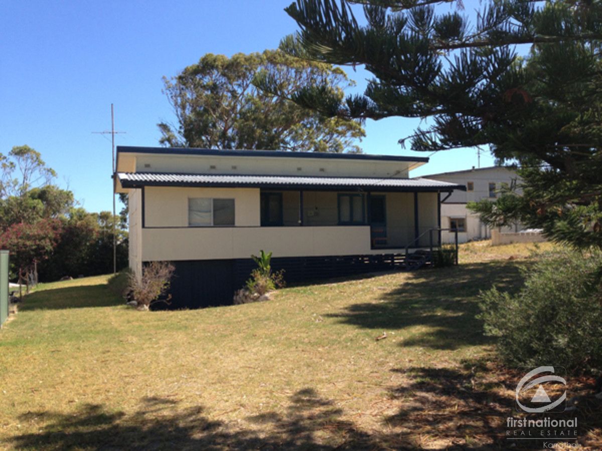 8 Wedge Street, Guilderton WA 6041, Image 1