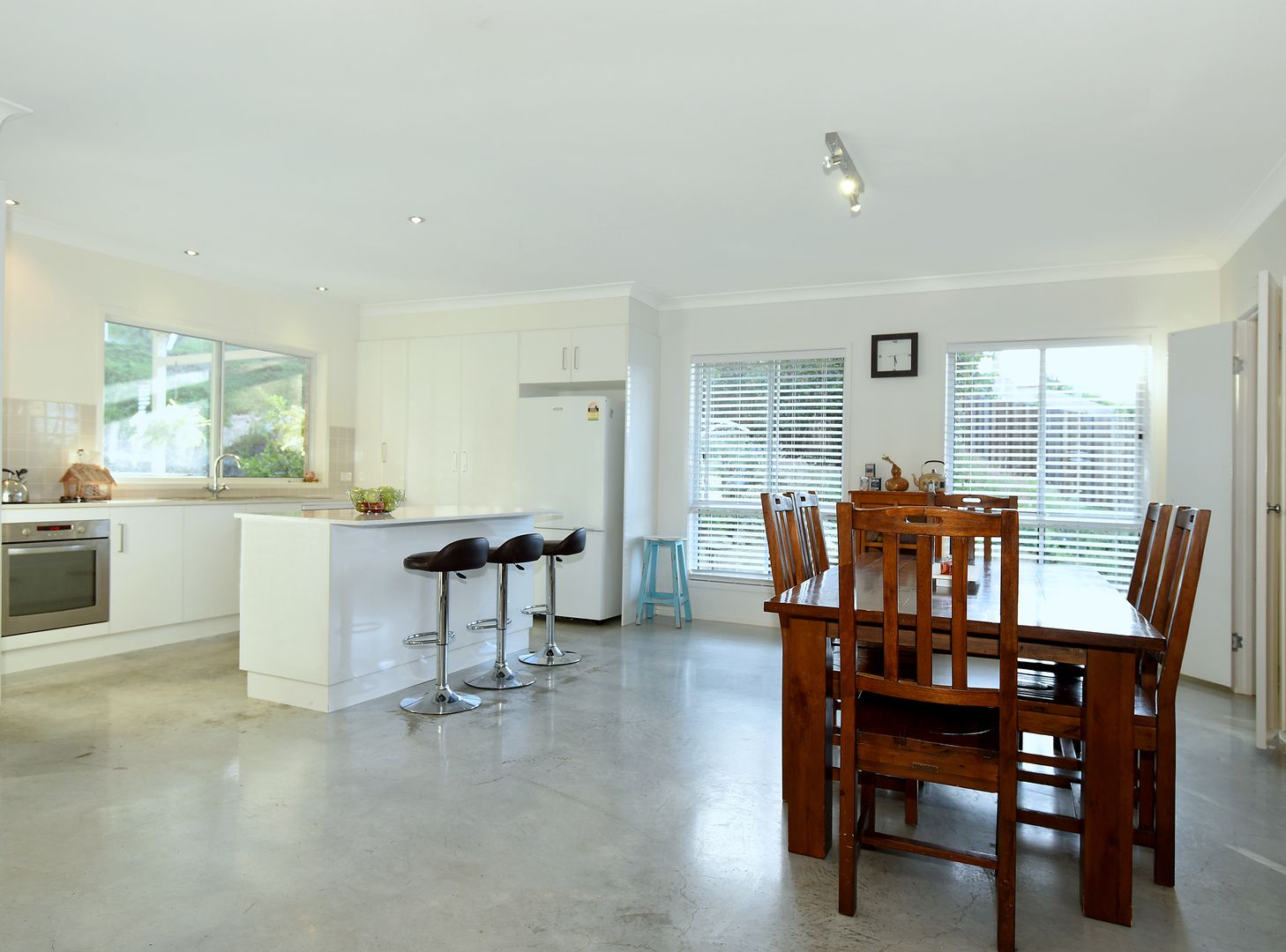 10 Rangeview Drive, Top Camp QLD 4350, Image 2