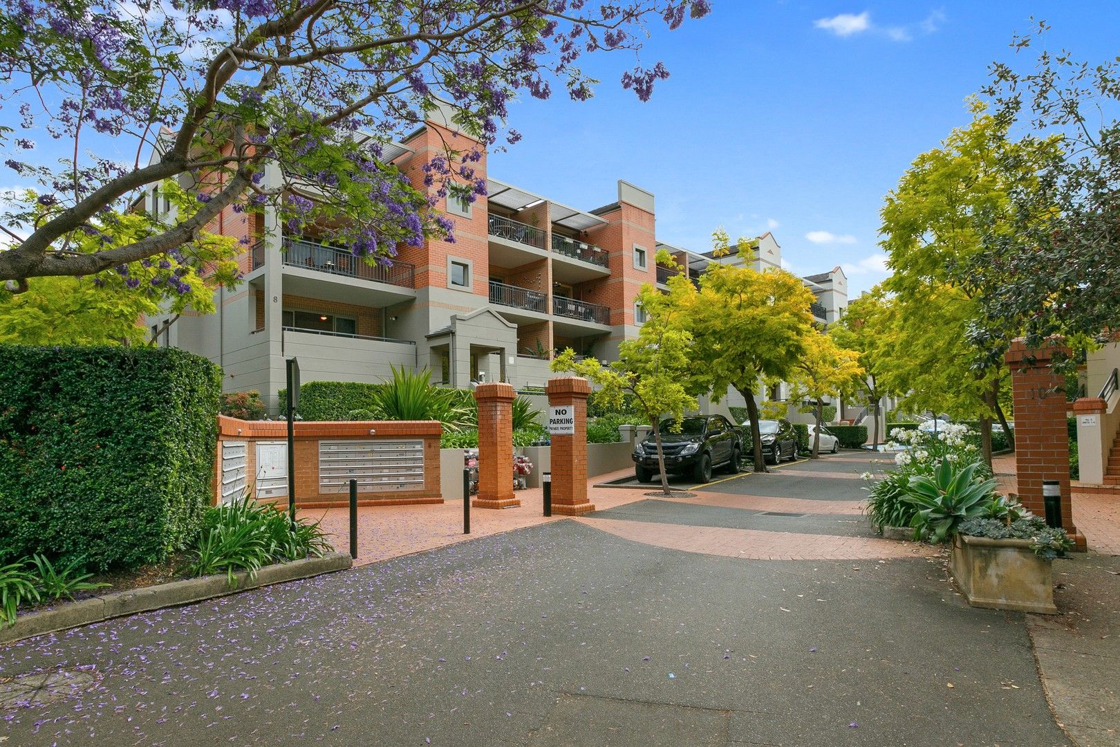 2 bedrooms Apartment / Unit / Flat in 1/8 Williams Parade DULWICH HILL NSW, 2203
