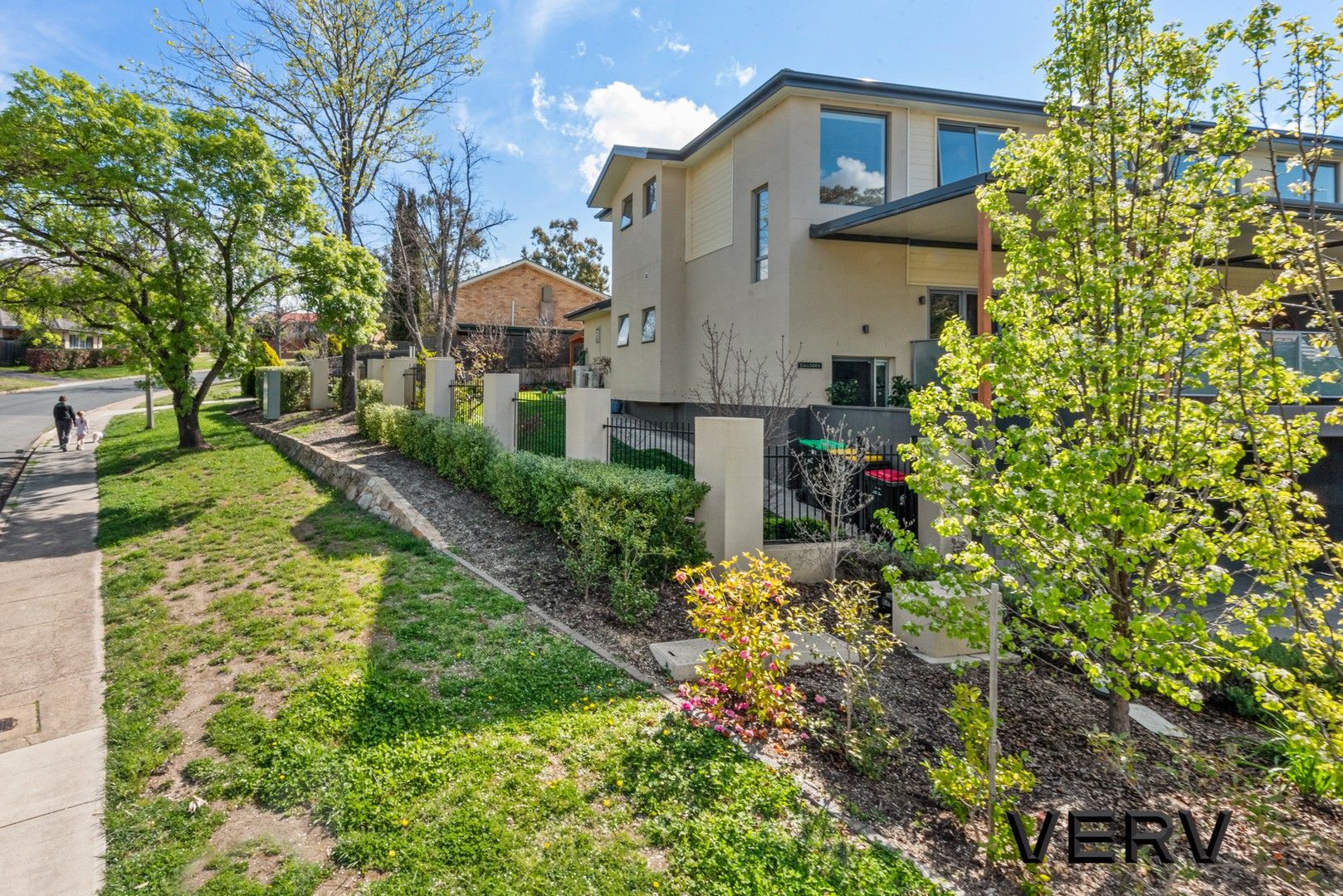 1/15 Charteris Crescent, Chifley ACT 2606, Image 0
