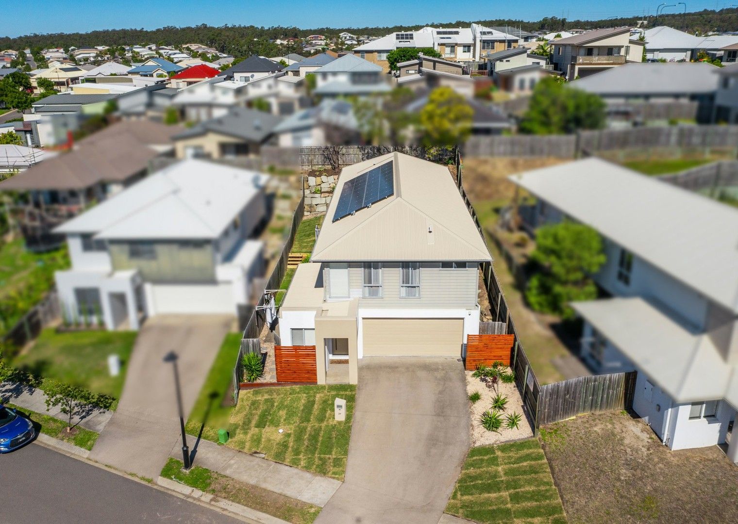 4 bedrooms House in 29 McGregor Place SPRINGFIELD LAKES QLD, 4300