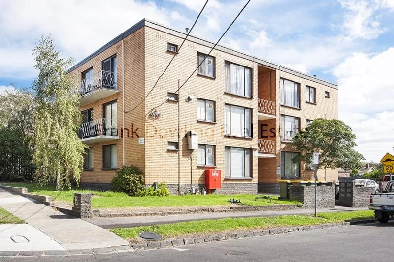 Primary image of 2/8 Glass St, Essendon VIC 3040