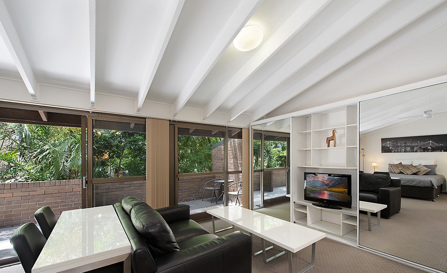 17 204 Alice Street Brisbane City Qld 4000 Apartment For Rent 380 Domain