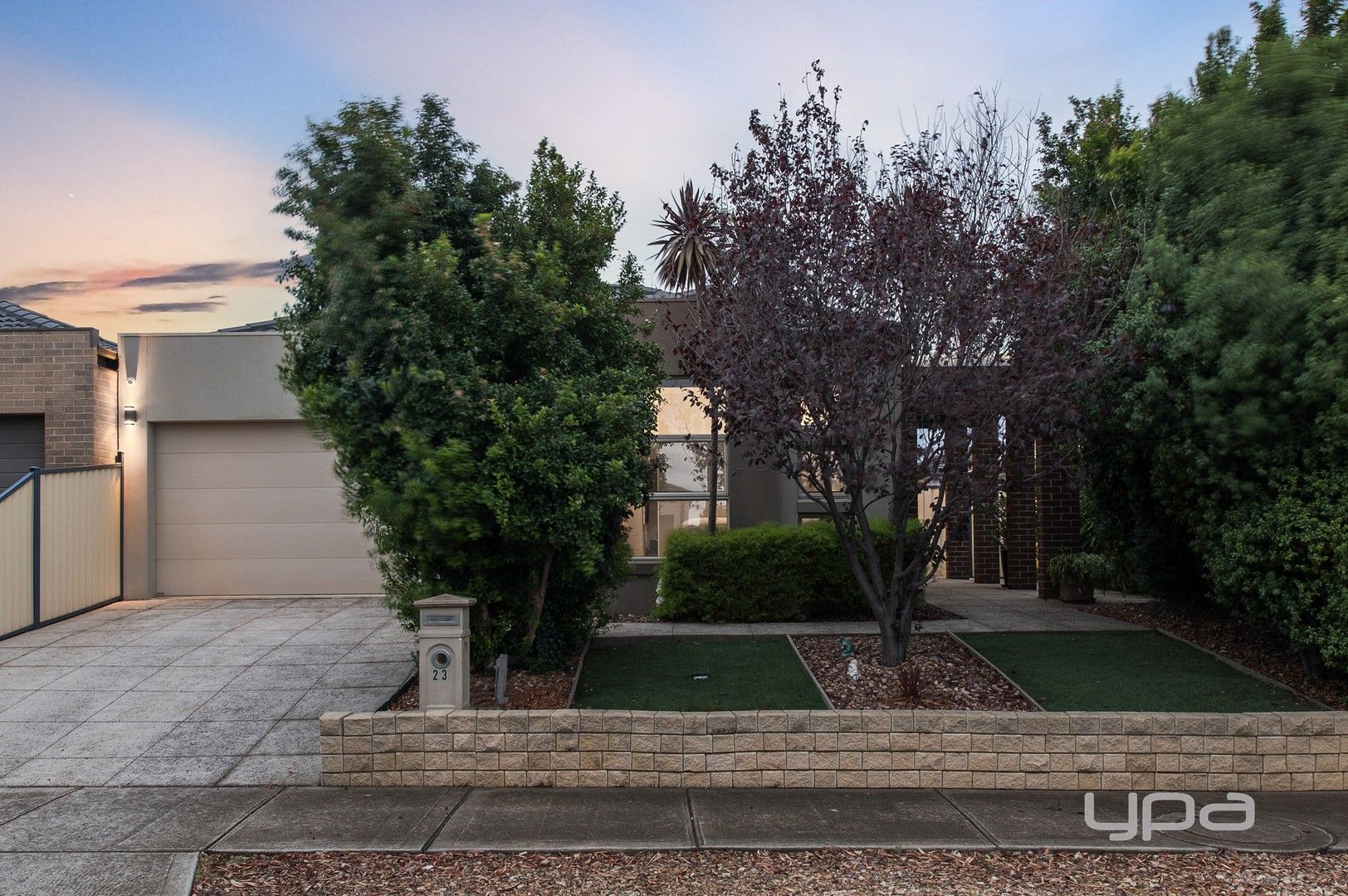 3 bedrooms House in 23 Manny Paul Circuit BURNSIDE HEIGHTS VIC, 3023