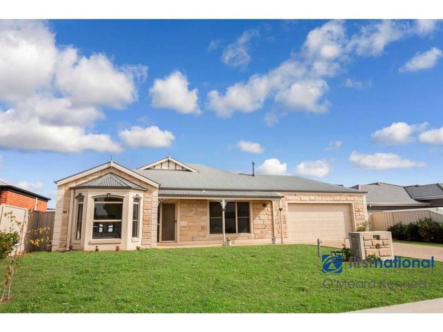 4 bedrooms House in 14 Champagne Crescent YARRAWONGA VIC, 3730